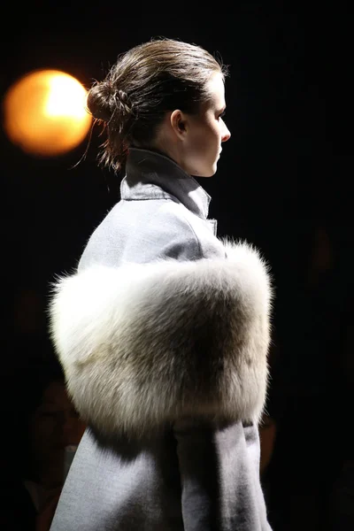 Look 63